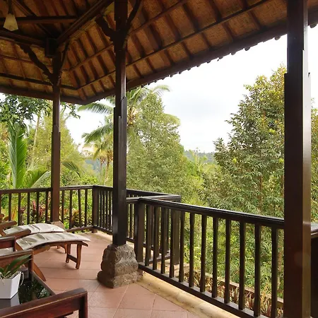 Cempaka Belimbing Villa