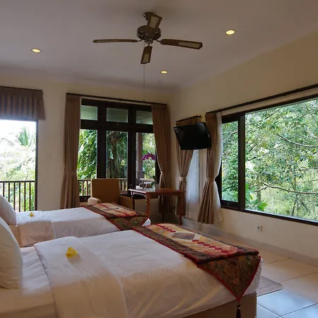 Cempaka Belimbing Villa