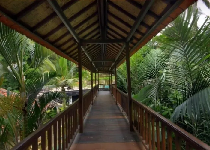 Cempaka Belimbing Ferienpark Blimbing (Bali)
